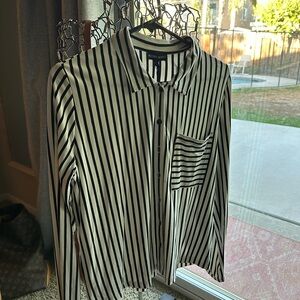 Modern Works Black and White Casual Button Down Shirt